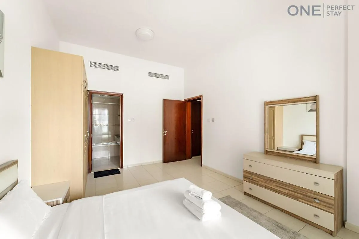 Cozy 2Br Apartment In Marina With Pool & Gym Dubai