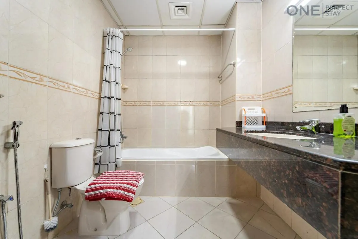 Cozy 2Br Apartment In Marina With Pool & Gym Dubai